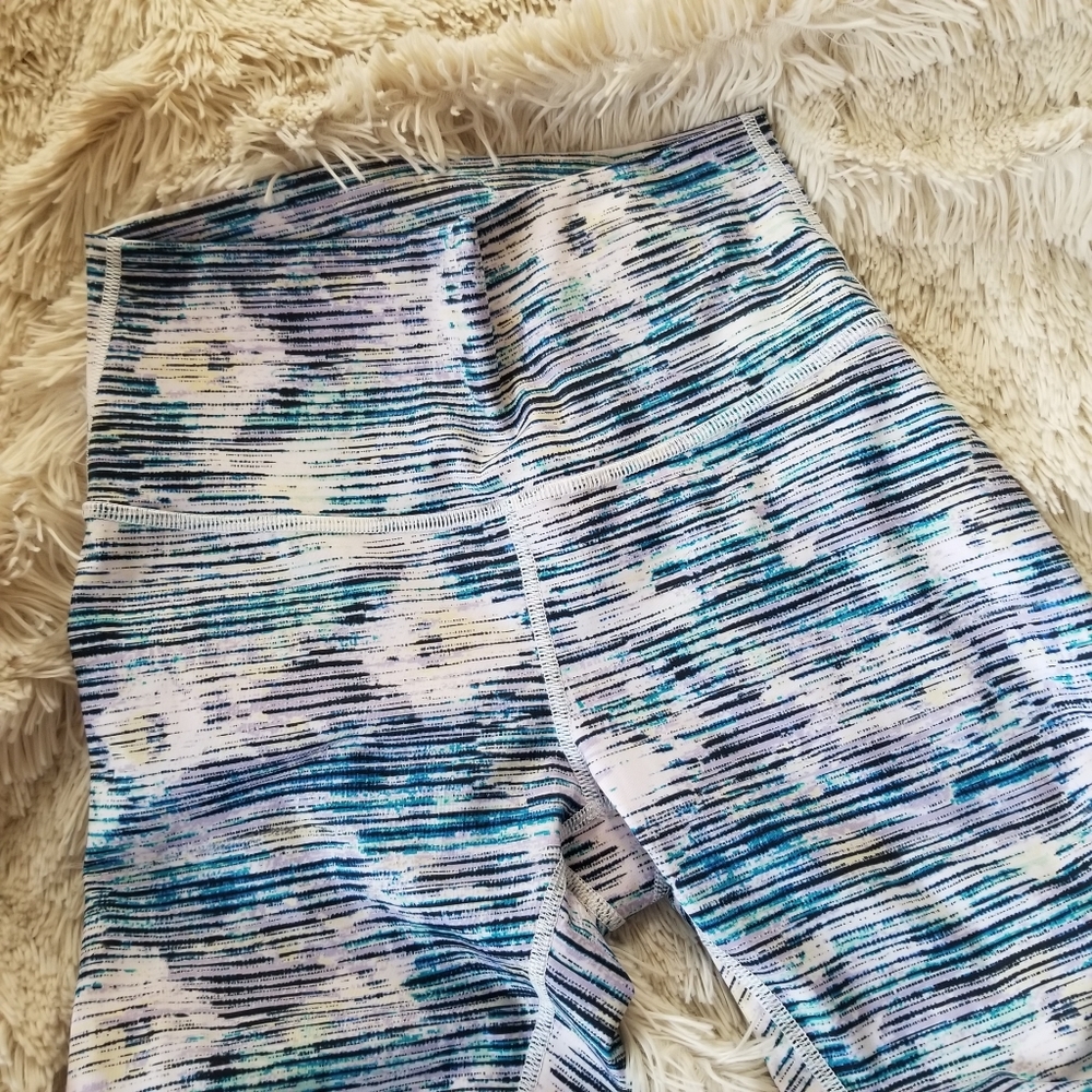 Lululemon High Times legging blurry belle multi 6